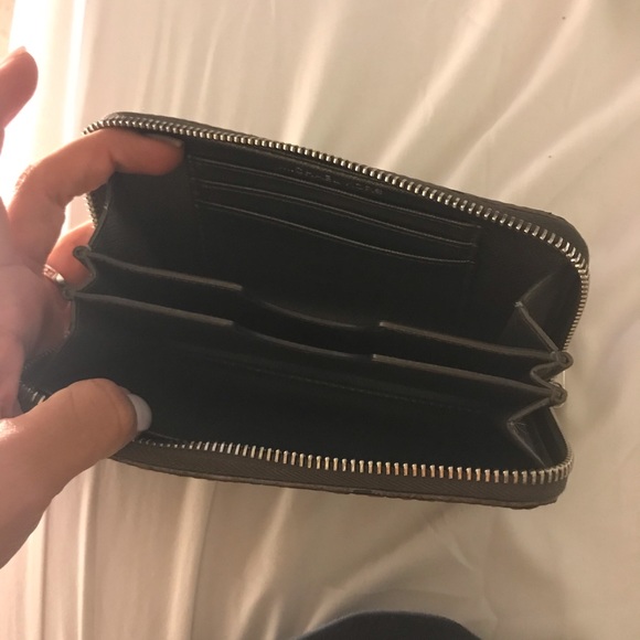 Wallet - Picture 2 of 3